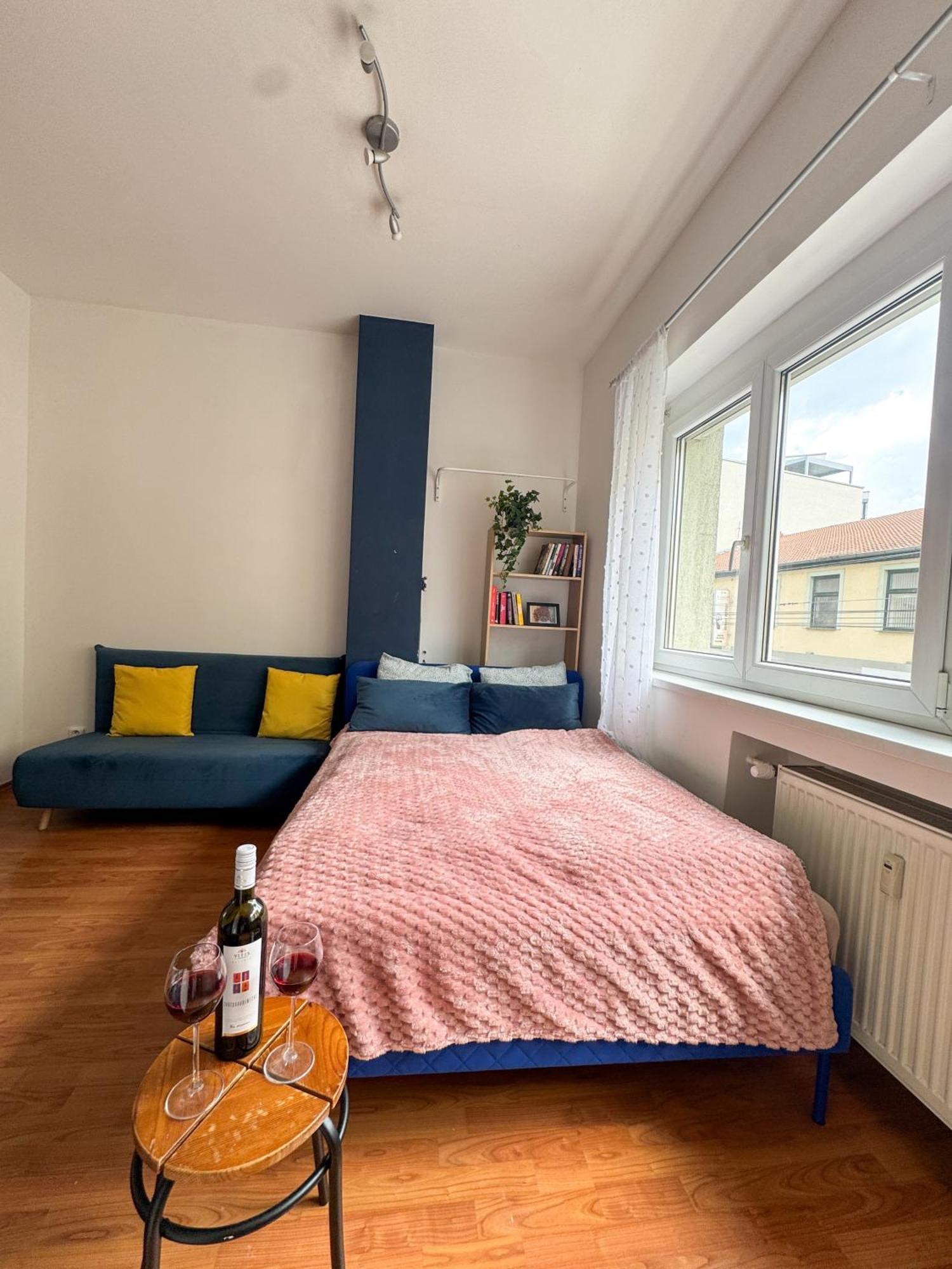 Old Town Cozy Studio In City Center Bratislava Luaran gambar