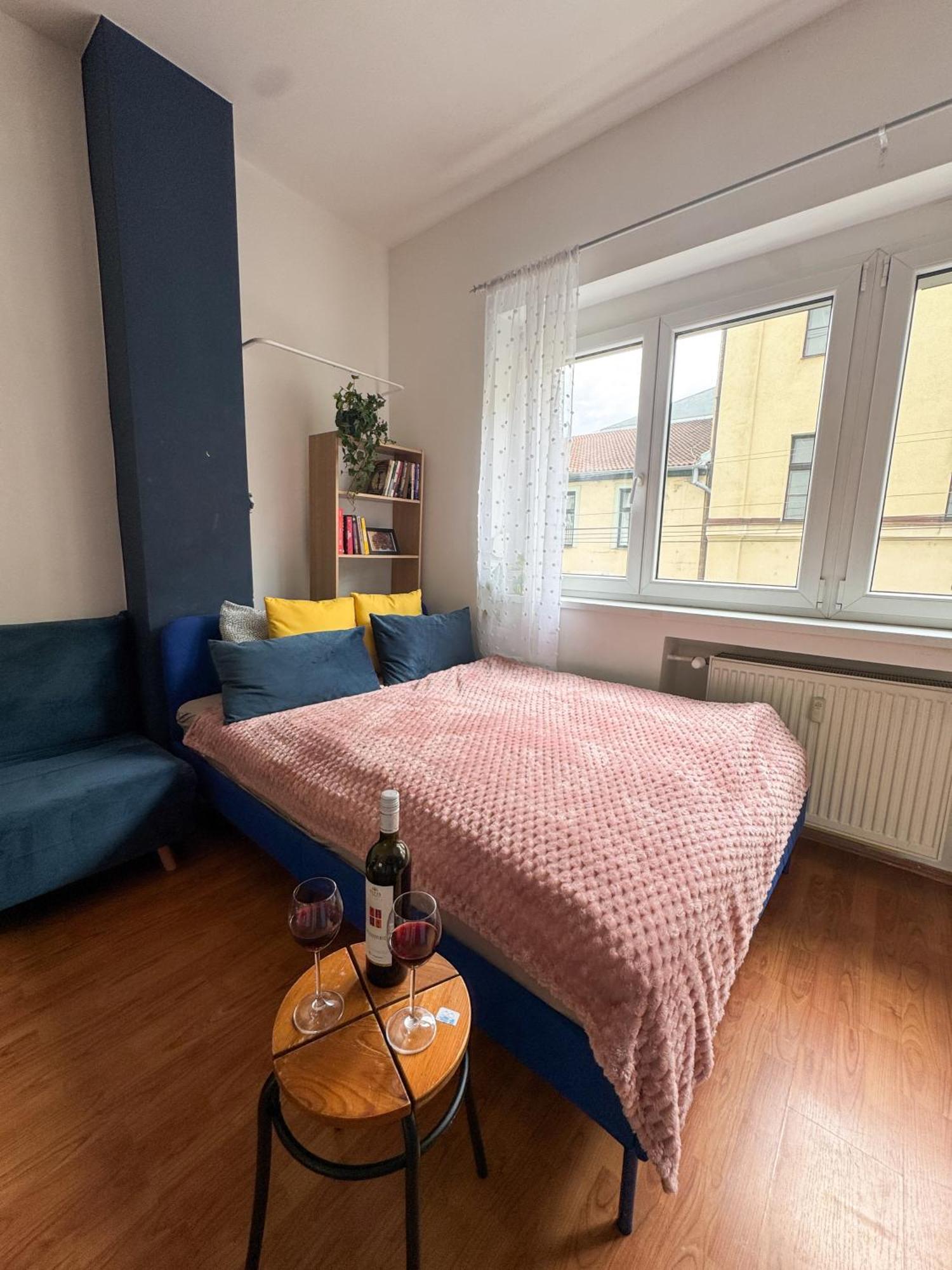 Old Town Cozy Studio In City Center Bratislava Luaran gambar